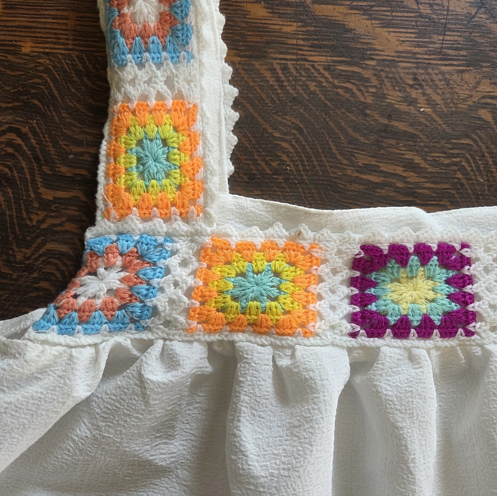 Baby Doll Style Cropped Crochet Strapped Top Size S - Picture 5 of 6
